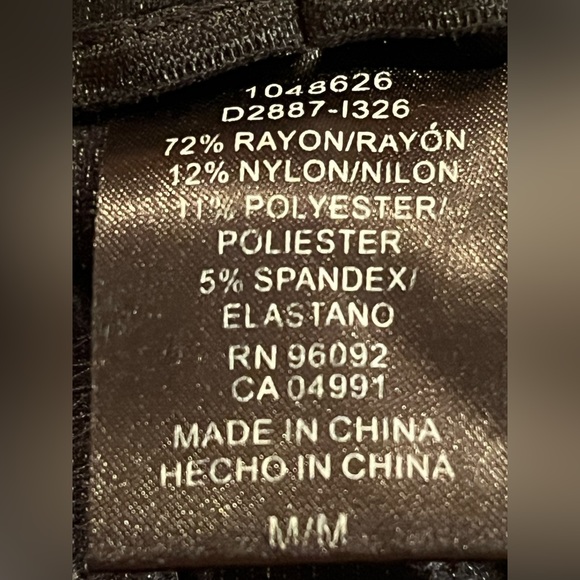 Hilary Radley pull on pants in blue pattern. Size medium - Picture 7 of 11